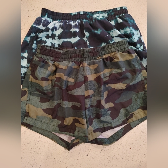 Girl's Old Navy Athletic Shorts x2 Size 10/12 - Picture 1 of 3